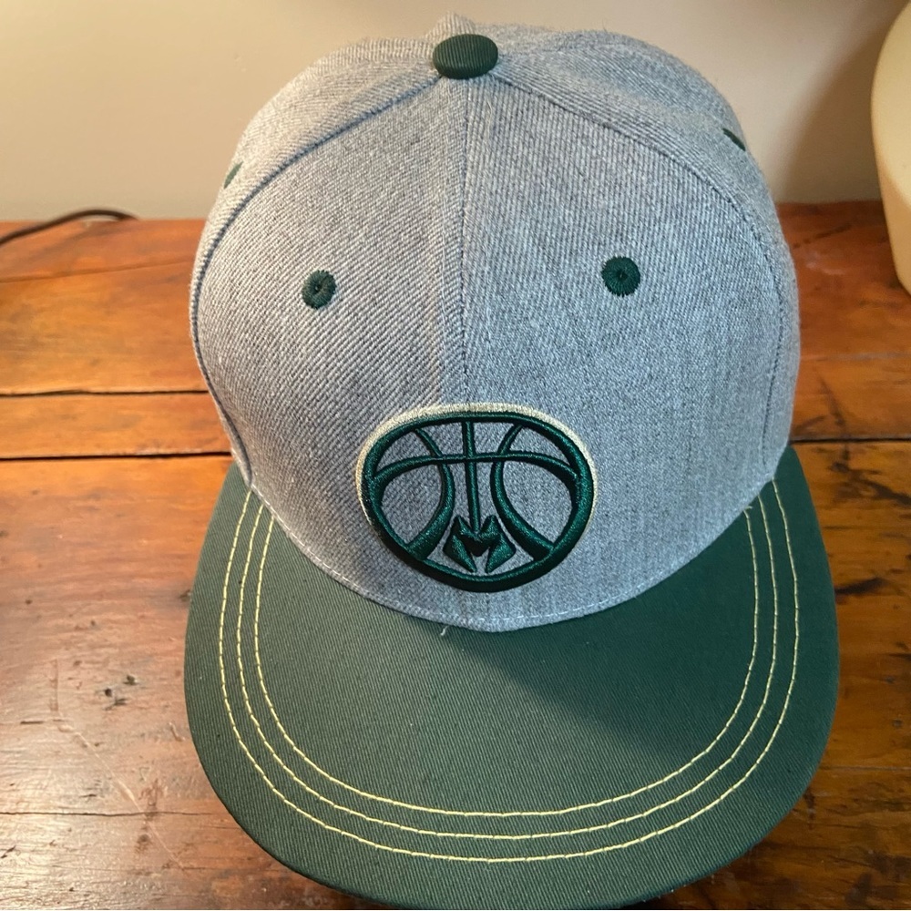 Melon ware Milwaukee Bucks SnapBack Hat Cap New